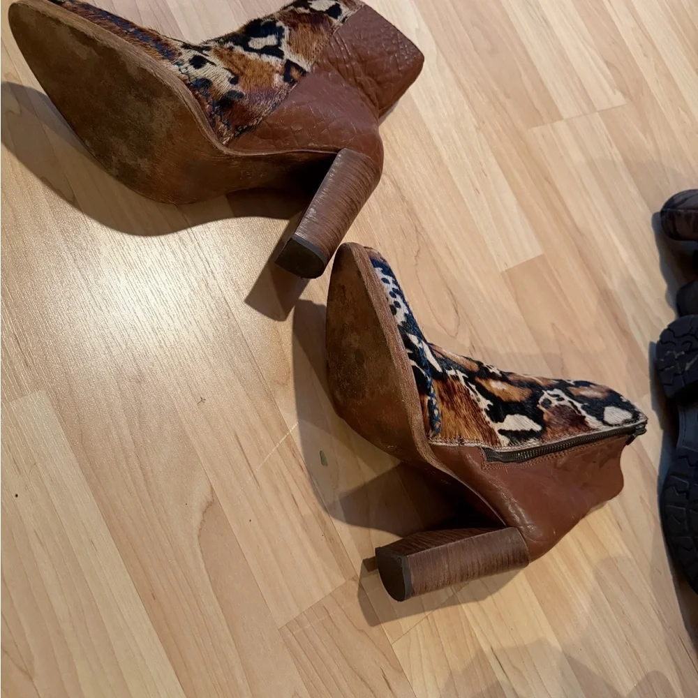 Free People Leopard-Print Pointed Toe Heeled Ankle Boots - Brown & Black - Picture 3 of 3